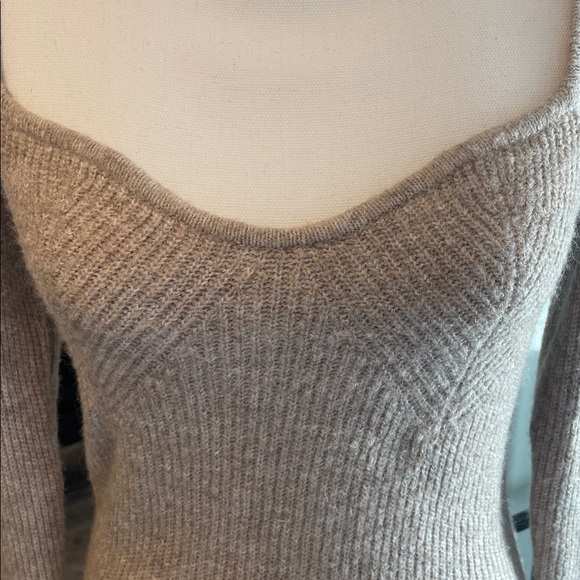 H&M Ribbed Beige Long Sleeve Sweater Dress…Size Medium - Picture 2 of 7